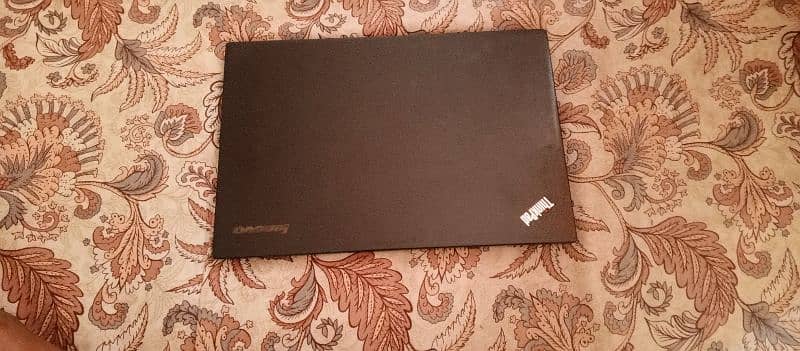 Lenovo Thinkpad T440s 8gb ram 256 gb ssd 3