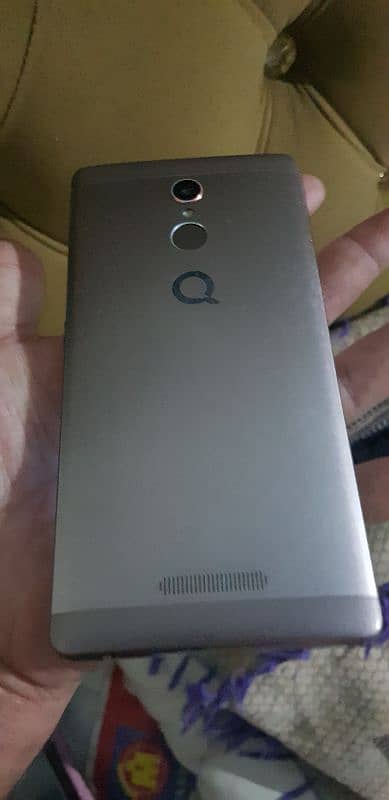 qmobile z12 pro (3gb 32gb) 8