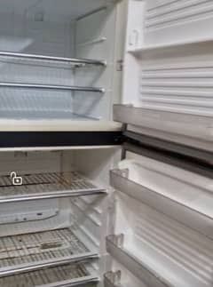 dawlance fridge good condition and good colling