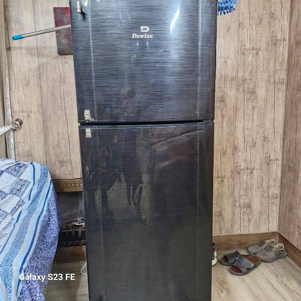 dawlance fridge good condition and good colling 3