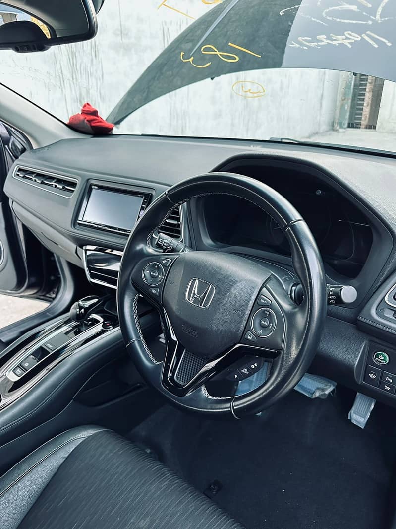 Honda Vezel Hybrid Z Honda Sensing 2019 4