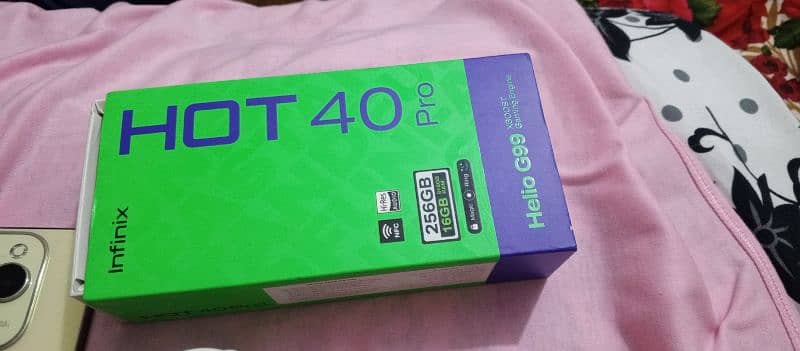 Infinix hot 40 pro 8+8 256 gb h box charge sat abi 11 wartgi3054600035 2