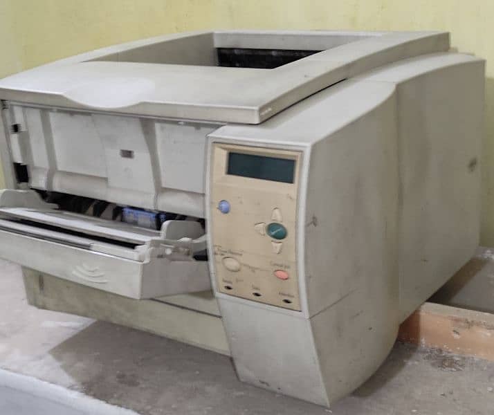 printer 2300 hp in running and good condition . 0306-9693244 0