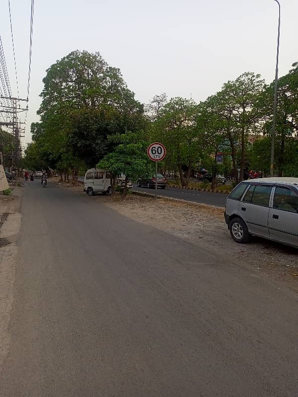 1 Kanal Beautiful Life Time Commercial Plot Available For Sale 0