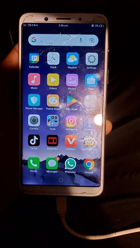 oppo  F5  4  64    glass brek   and cemra off 1