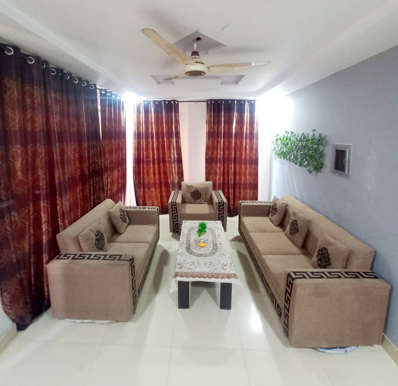 One Bed Furnished Appartment for Rent Daily 3