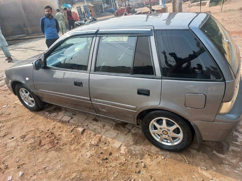 Suzuki Cultus VX 2016 11