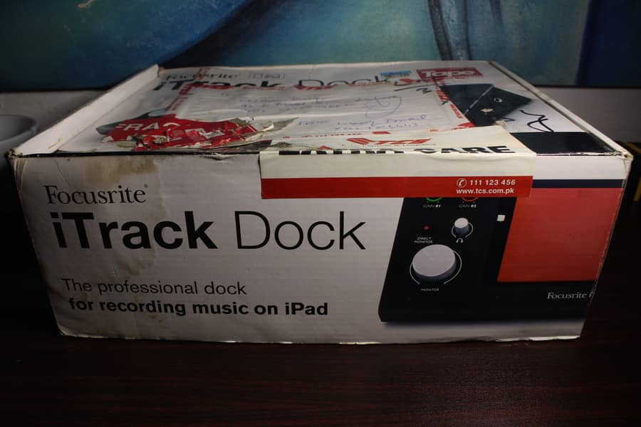 Focusrite iTrack Dock – Used, Box Included 6