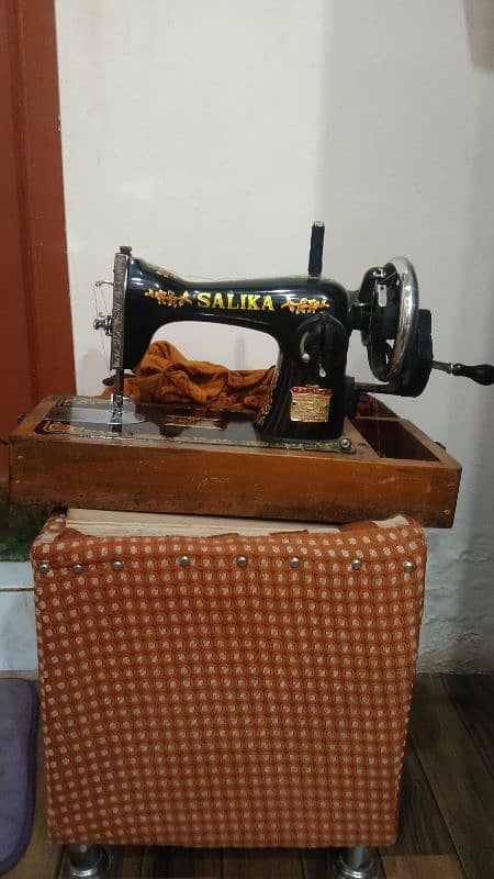 Salika simple sewing machine 0