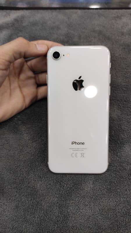 iphone 8 64 GB non PTA factory unlocked 1