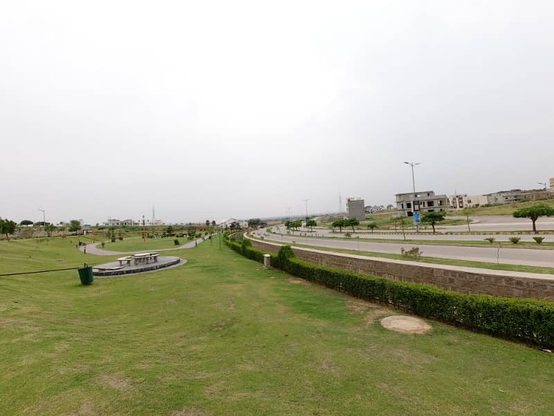 3.5 Marla Non-Balloted Plot file On Installment In Taj Residencia , One Of The Most Important Location Of The Islamabad Booking Discounted Price 2.95 lakh 2