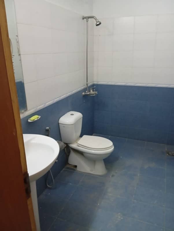 01 KANAL UPPER PORTION FOR RENT IN JOHAR TOWN LAHORE 2