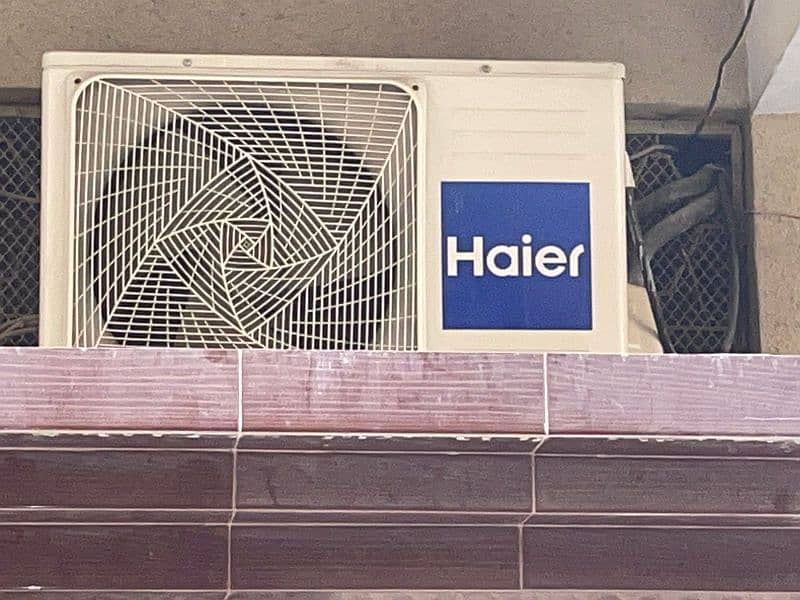 Haier 1 ton DC Inverter (Urgent Sell) 3