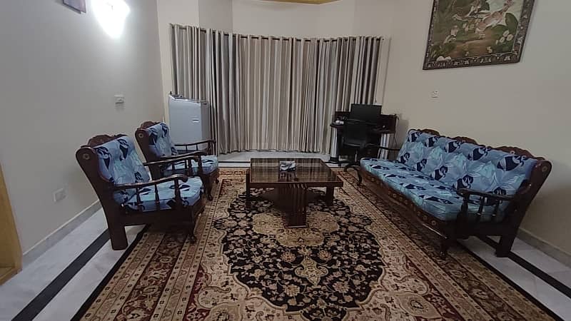 06 MARLA HOUSE FOR RENT IN JOHAR TOWN LAHORE 3