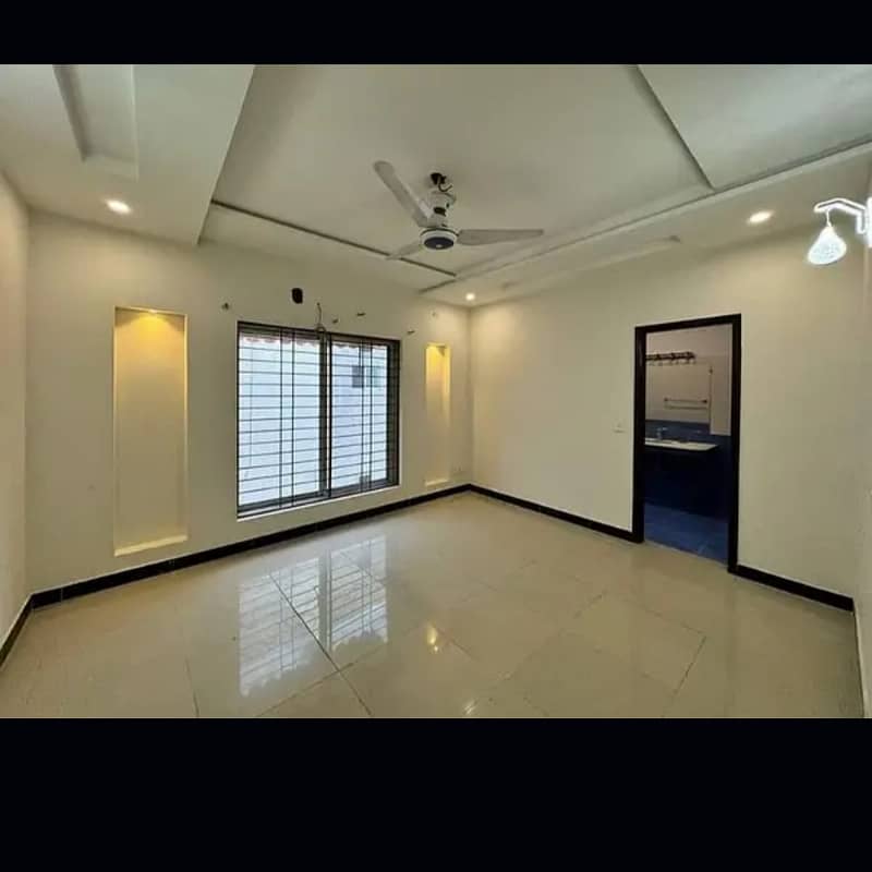 10 Marla Upper Portion For Rent In Paragon City Lahore 0