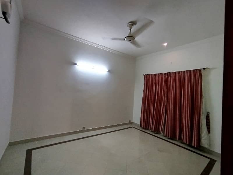 05 MARLA LOWER PORTION FOR RENT IN JOHAR TOWN LAHORE 0