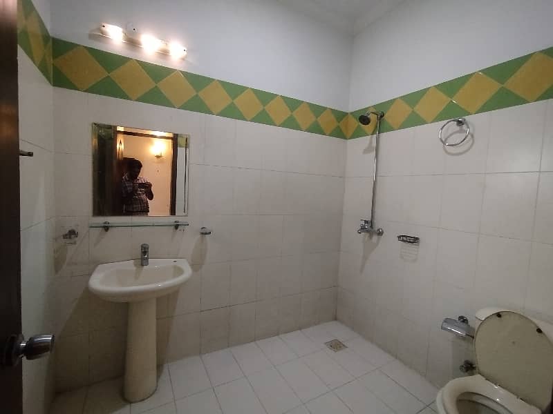 05 MARLA LOWER PORTION FOR RENT IN JOHAR TOWN LAHORE 2