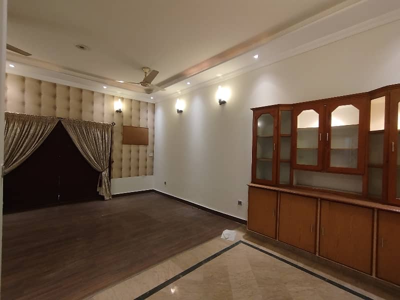 12 MARLA HOUSE FOR RENT IN JOHAR TOWN LAHORE 2