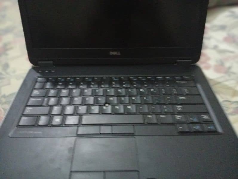 Dell latitude E6440 8/512HDD 3