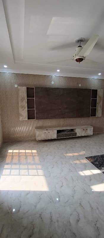 1 KANAL LUXURY BRAND NEW HOUSE FOR RENT IN ARCHITECT SOCIETY LAHORE 9