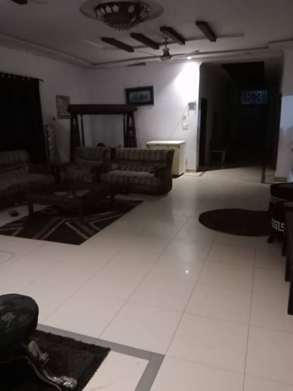 05 MARLA TILE FLOOR LOWER PORTION FOR RENT IN JOHAR TOWN LAHORE 3