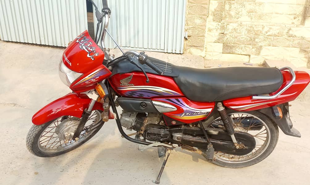 Honda Pridor 2014 for sale - Genuine condition 4