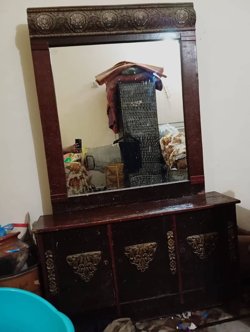 dressing table bilkul oky hai 0