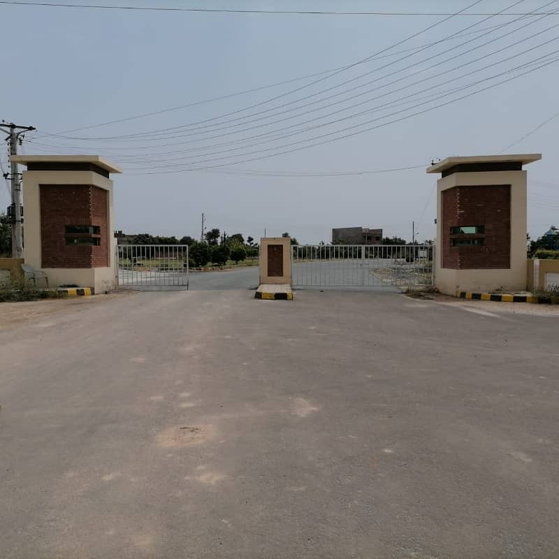 4 Marla residential plot available on Installment in Al Karim Town Muhammad pur road swl. 0