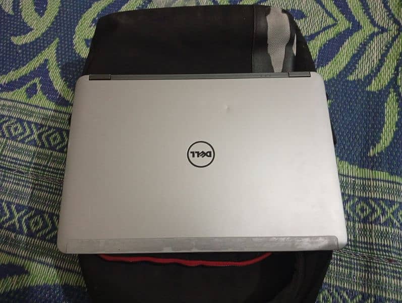 Dell latitude E6440 8/512HDD 7