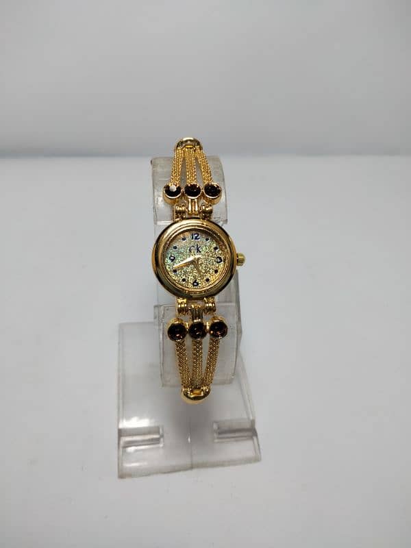 Best Women bracelet type watch | golden colour watch for woman | 6