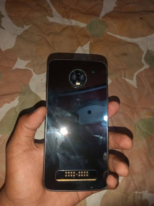 moto Z³ 4/64. non PTA 0