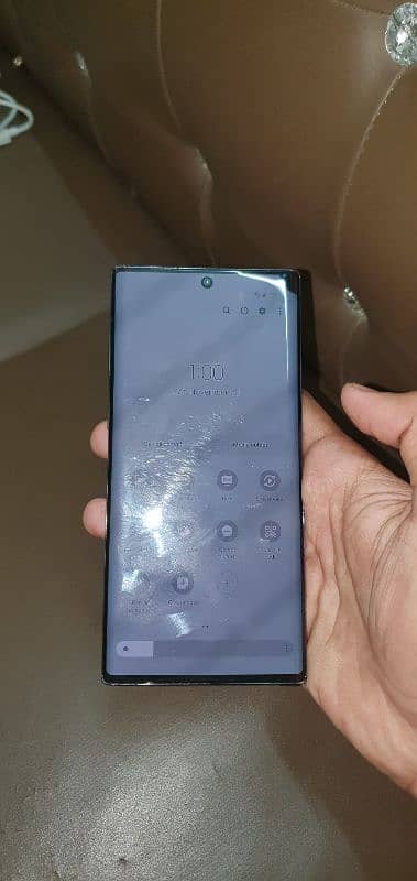 Samsung note 10 skretch less 3