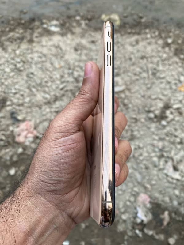 I phone xs max 256 3