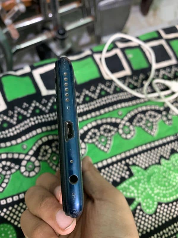 infinix hot10  condition 10/8 contact number 03091105566 3