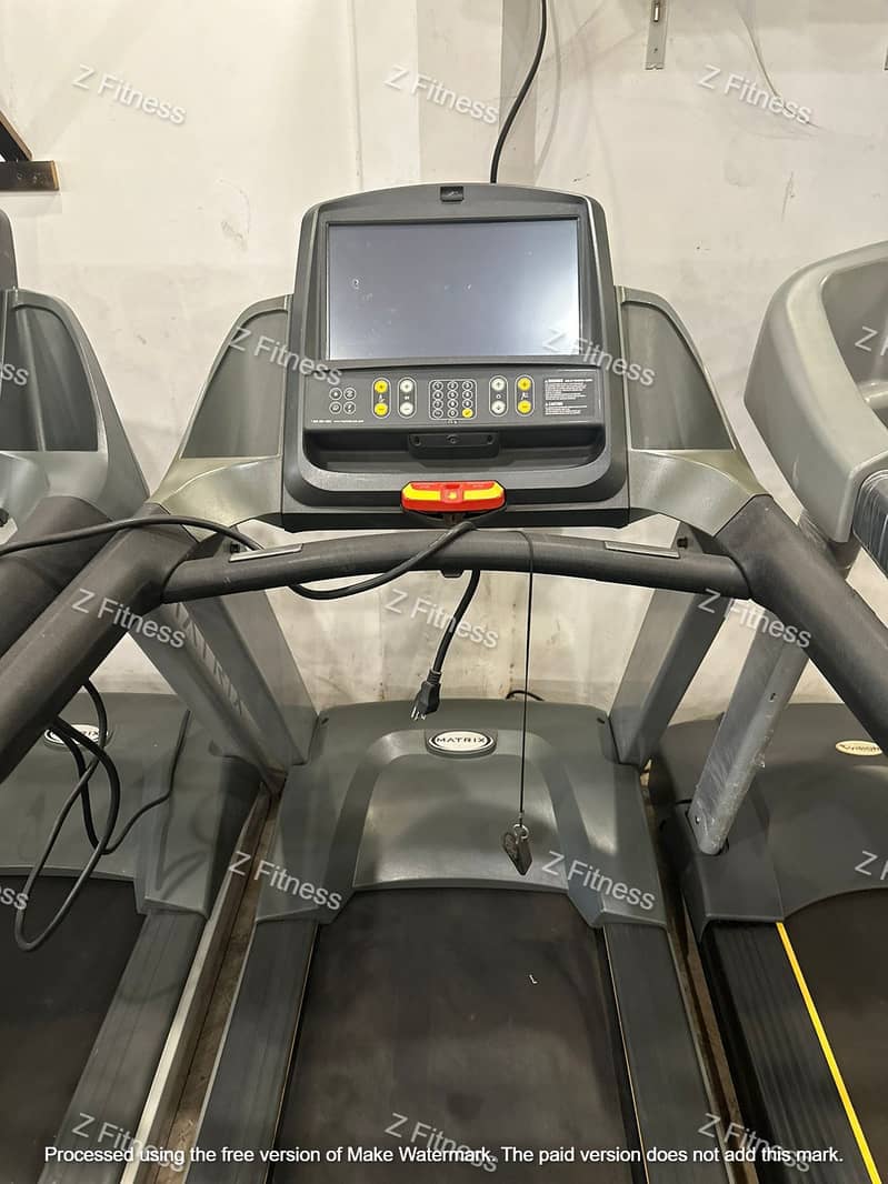 Matrix USA Brand Commercial Treadmill for sale in pakistan 4