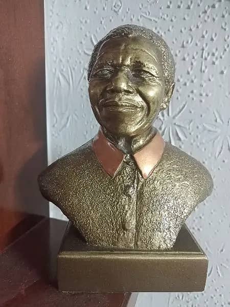 Nelson Mandela Decoration piece/Antique piece/Lion antique piece 0