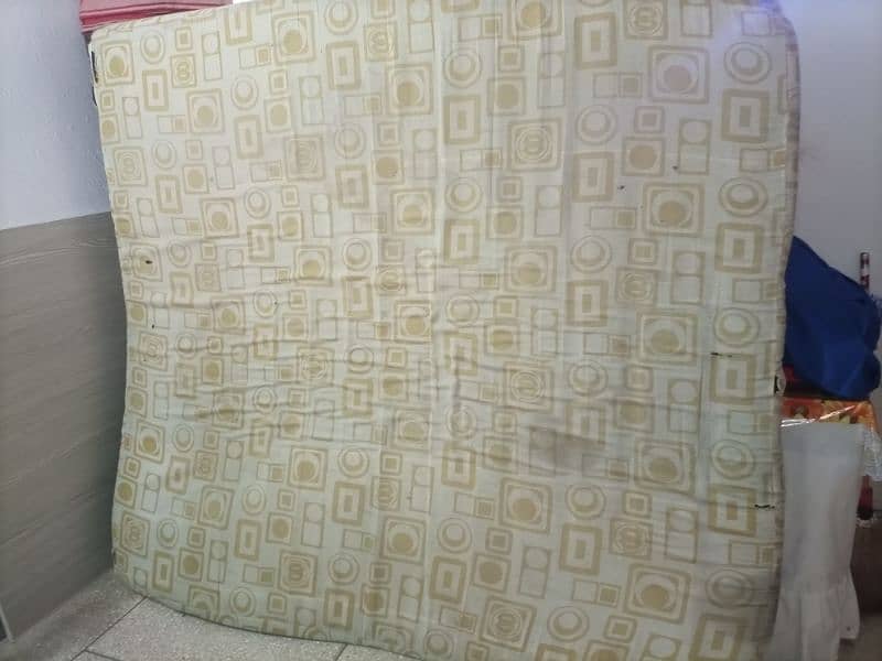 King size bed mattress in good condition 0