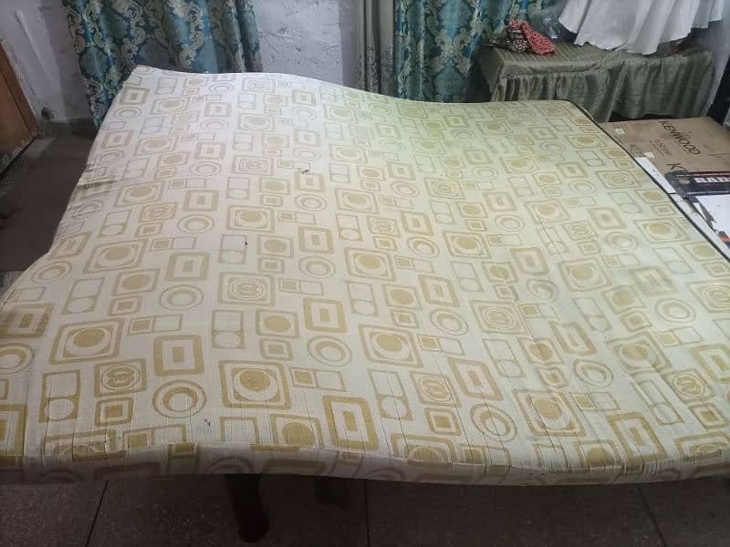 King size bed mattress in good condition 4