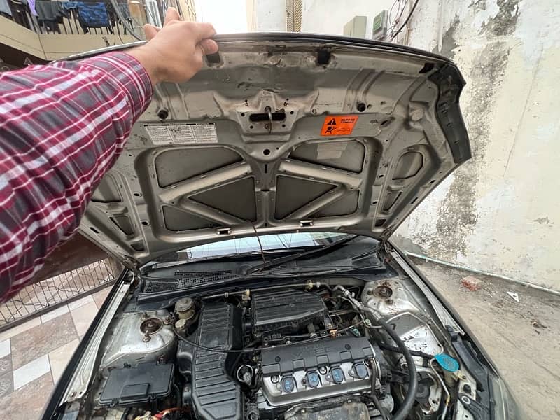 Honda Civic EXi 2004 manual engine sindh number 9