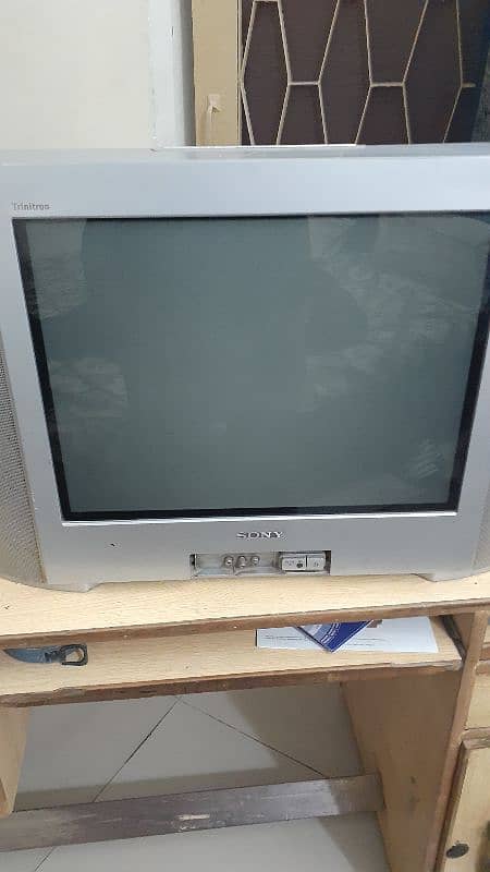 Sony Trinitron Wega TV 0