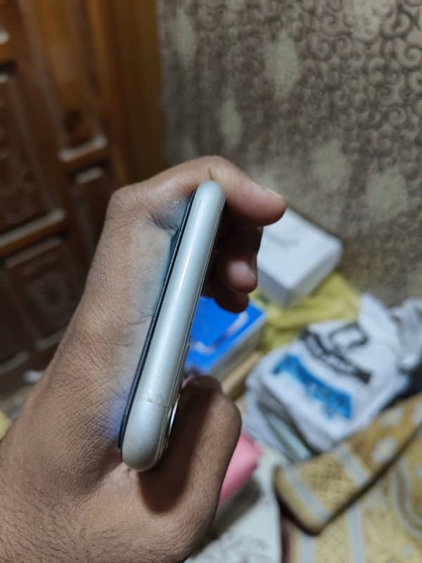 iphone 11 Dual pta 4