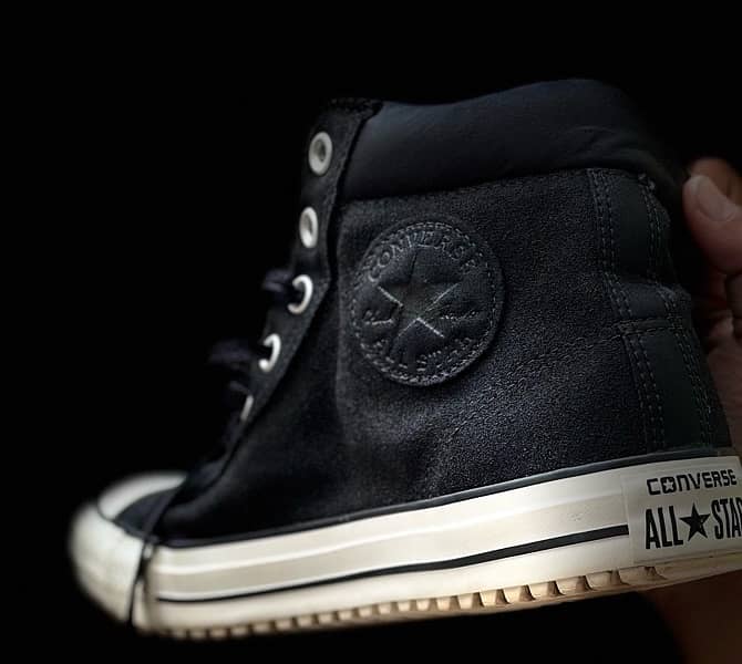 AMERICAN REAL CONVERSE SHOES (SIZE 42) 2