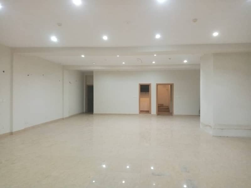 8 Marla Commercial Office for rent in DHA Phase 6 4