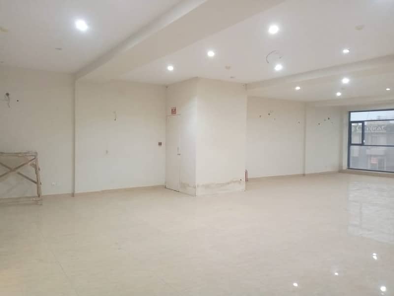 8 Marla Commercial Office for rent in DHA Phase 6 5