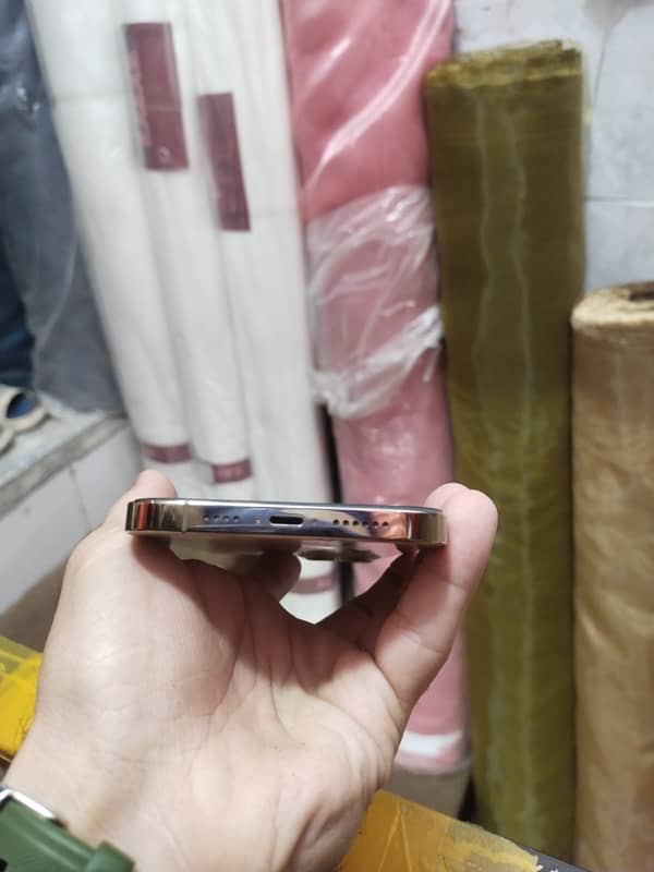 iPhone 12  pro max non pta 256 GB back side crik 5