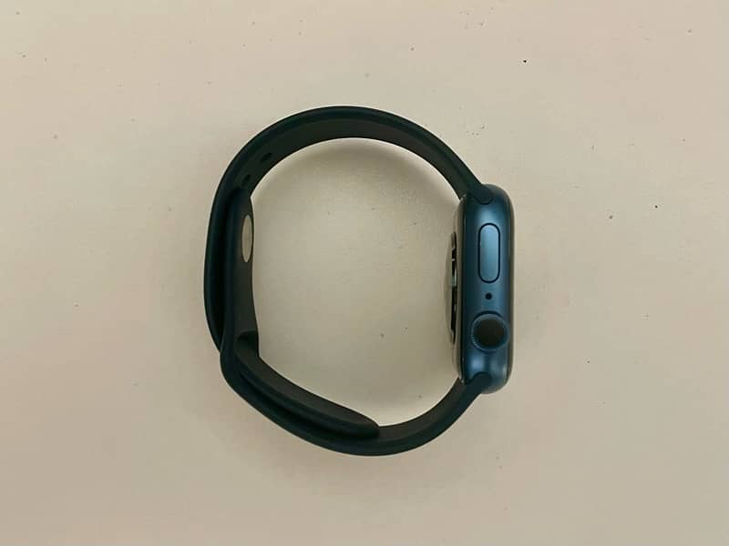 Apple Watch Series 7 41mm Blue Aluminum GPS 4