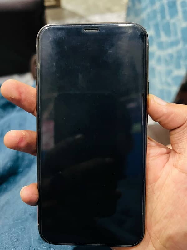 Iphone 11 pro pta ( Gold color) 0