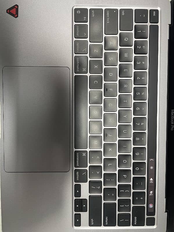 MacBook Pro M1 2020 (86 cycle count) 4