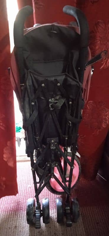 kids stroller in good condition 6