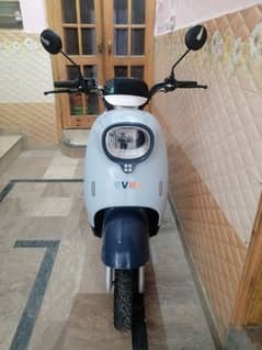 Electric Scooty Evee Nisa